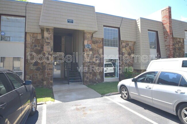 Foto del edificio - 4316 E 67th St