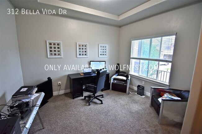 Foto del edificio - Stunning 4 Bed Eaglewood Home! No Deposit ...