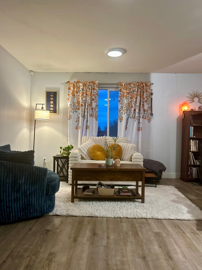 Foto del edificio - 1476 W Dakota Ave