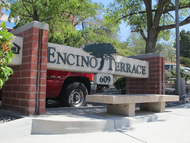 Foto del edificio - Encino Terrace Senior