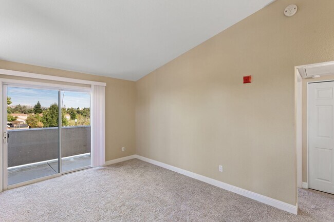 Foto del edificio - Gorgeous Condo in Folsom !