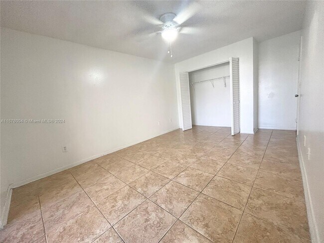 Foto del edificio - 1021 Adams Ave