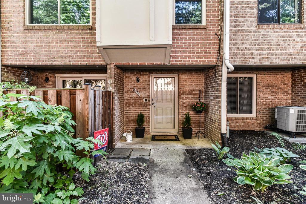Primary Photo - 1774 Dogwood Dr