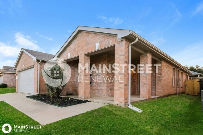 Building Photo - 13769 Canyon Ranch Rd, Roanoke, TX 76262