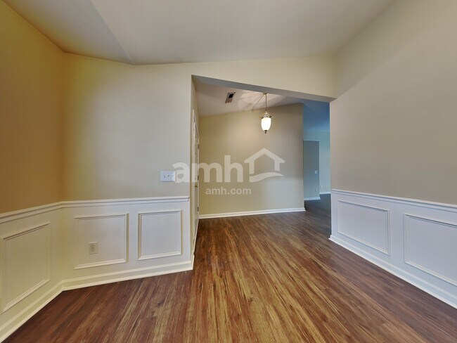 Foto del edificio - 201 Worcester Ln