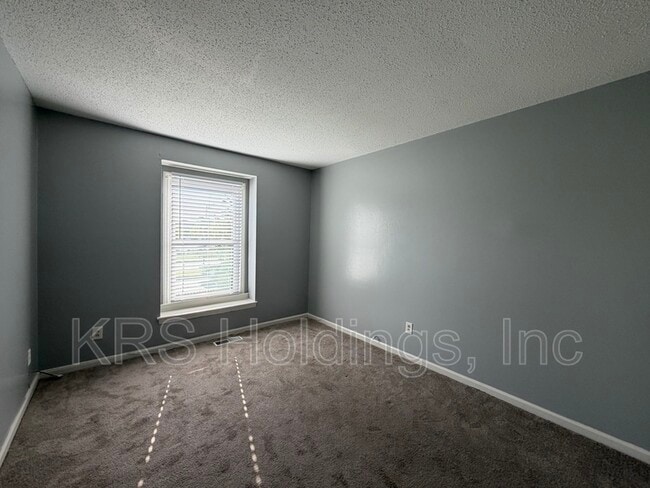 Building Photo - 3521 Sierra Arch