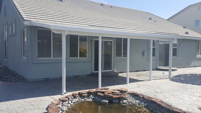 Building Photo - Amazing 4 Bedroom Home in Northwest Reno!