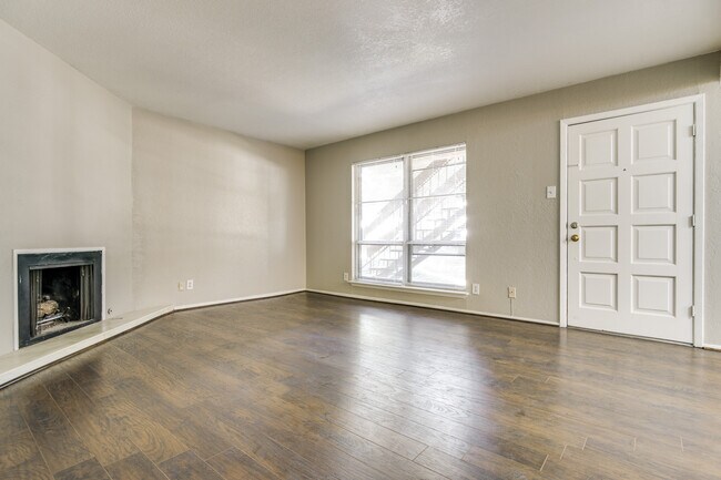 Foto del edificio - 4114 Avondale Ave