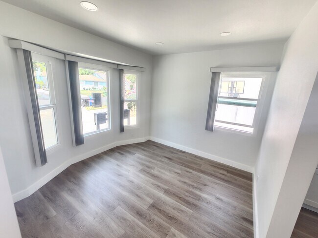 Foto del edificio - 13542 Hamlin St