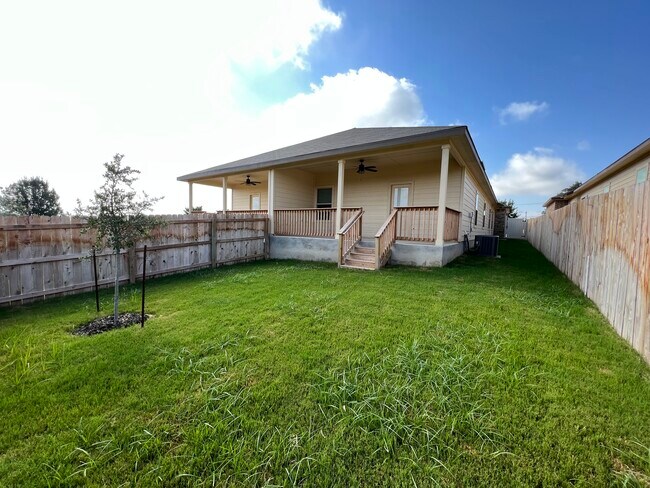 Building Photo - 9931 Westover Bluff