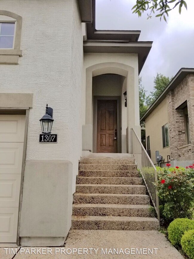 Building Photo - 3 br, 2.5 bath House - 1307 Tweed Willow