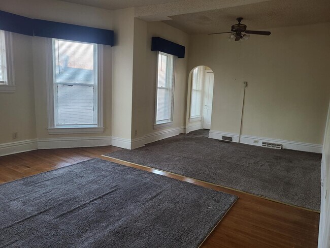 Foto del edificio - 415 Hammond Ave