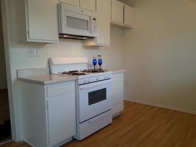 Building Photo - 7386 Saddle Rd