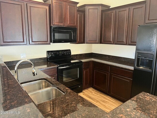 Building Photo - 1350 S Greenfield Rd