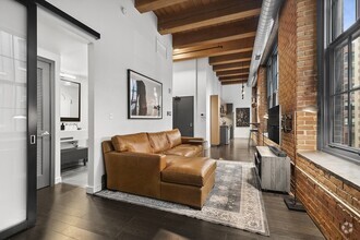 Building Photo - 319 A St