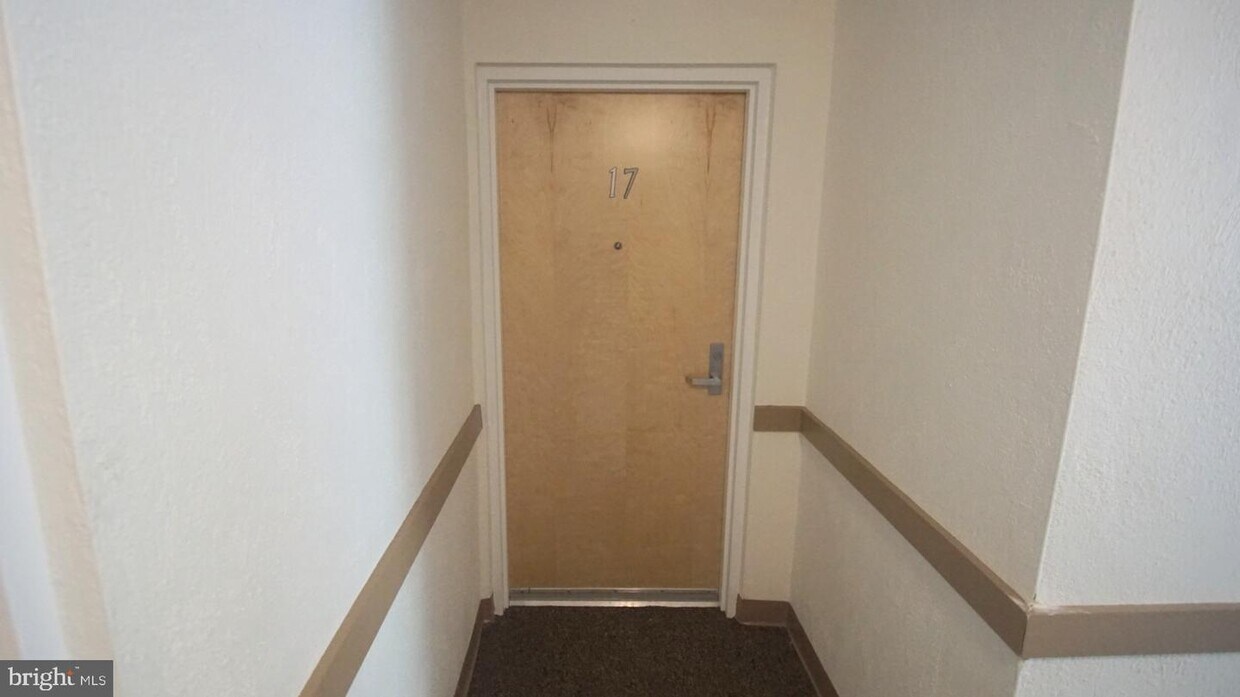 400 Winding Way Unit C17, Downingtown, PA 19335 Room for Rent in Downingtown, PA