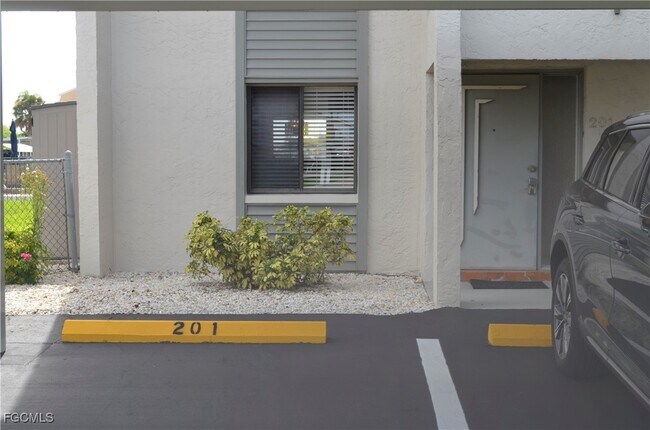 Foto del edificio - 4009 SE 11th Pl