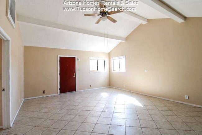 Building Photo - 801 E Halcyon Rd