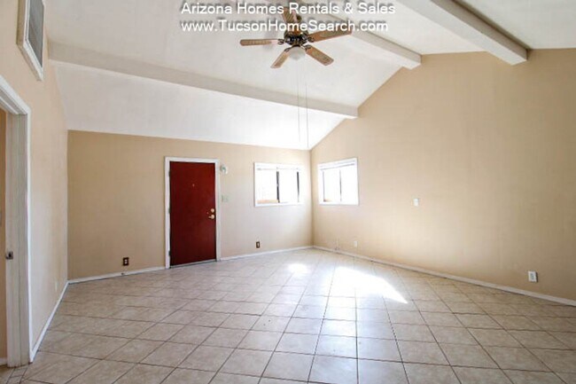 Foto del edificio - 801 E Halcyon Rd
