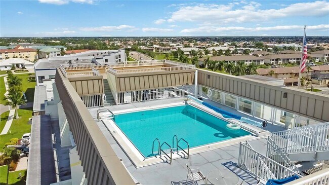 Foto del edificio - 1500 Park Beach Cir
