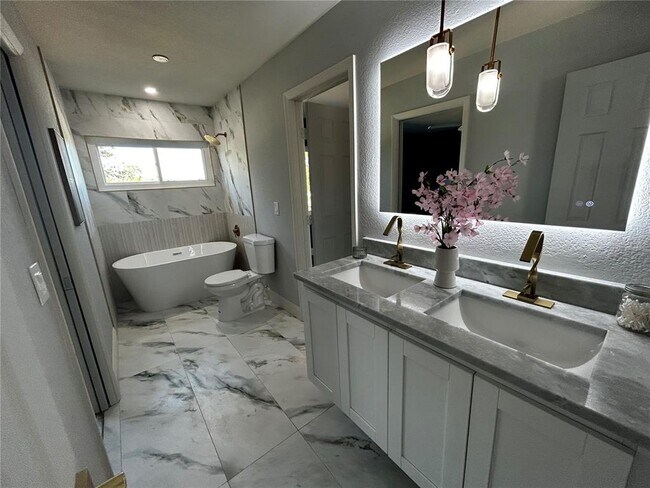 Foto del edificio - 6370 Conniewood Square