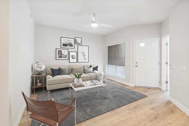 living room - 101 N 7th St