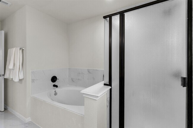 Building Photo - 18446 Westgate Springs Ln