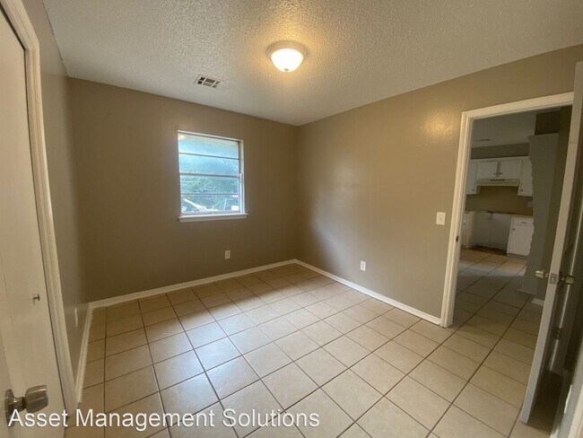 Foto del edificio - 3 br, 1.5 bath House - 833 Del Haven Drive