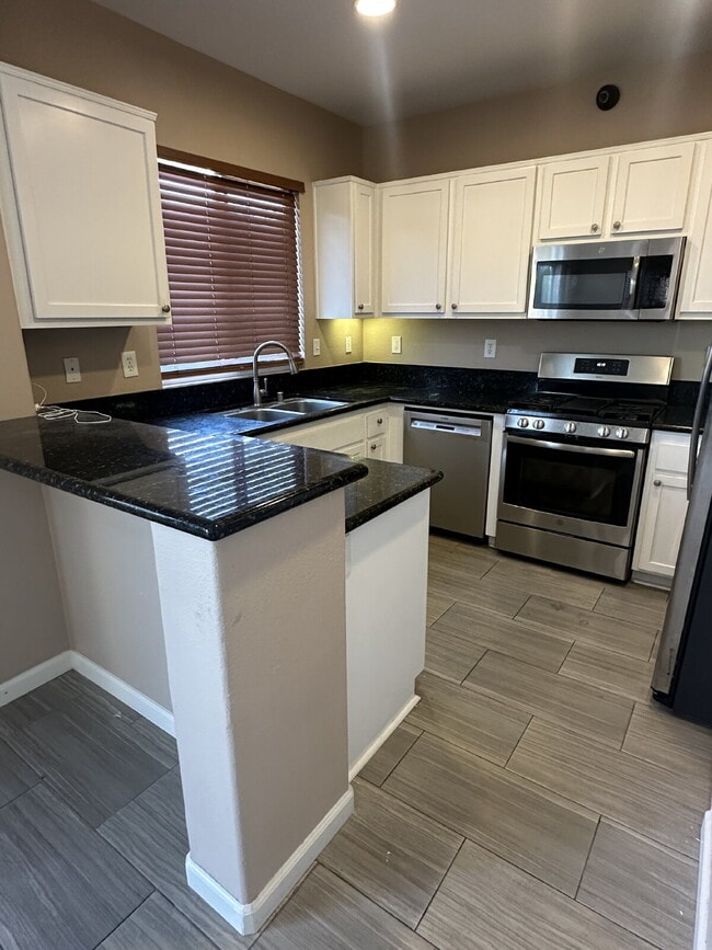 Building Photo - $3,750- 3 Bed / 3 Bath Home in National City