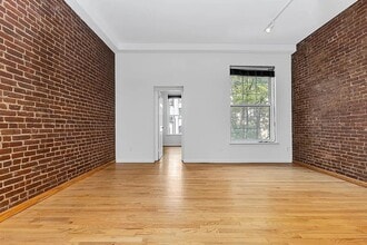 Building Photo - 23 W 94th St