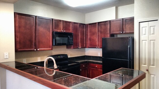 Foto del edificio - 602 Baldwin Rowe Cir