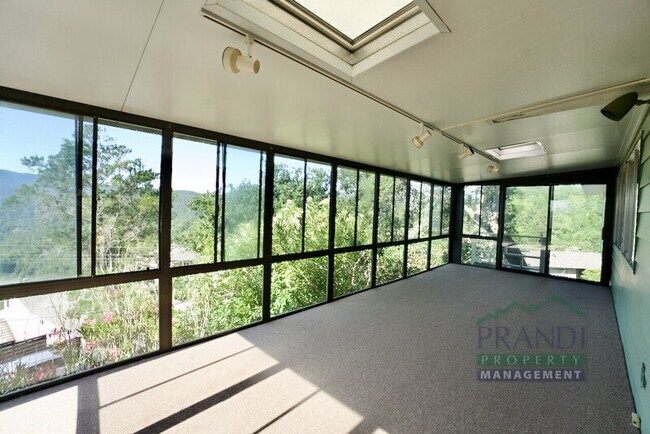 Building Photo - 10 Von Ct