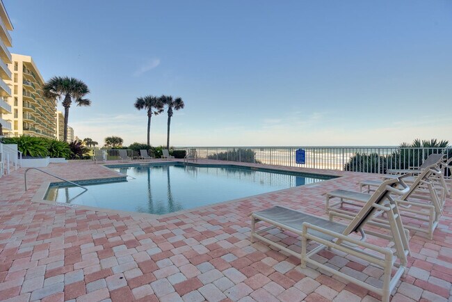 Foto del edificio - 4641 S Atlantic Ave