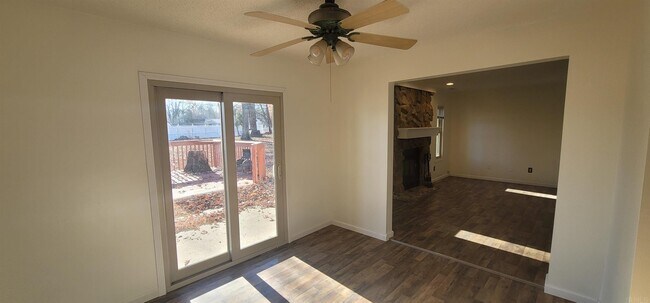Building Photo - 2819 Autumn Leaf Ln