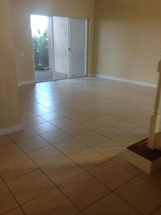 Building Photo - 8876 Sandy Crest Ln