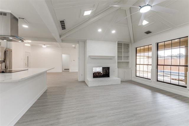 Foto del edificio - 18516 Featherwood Dr