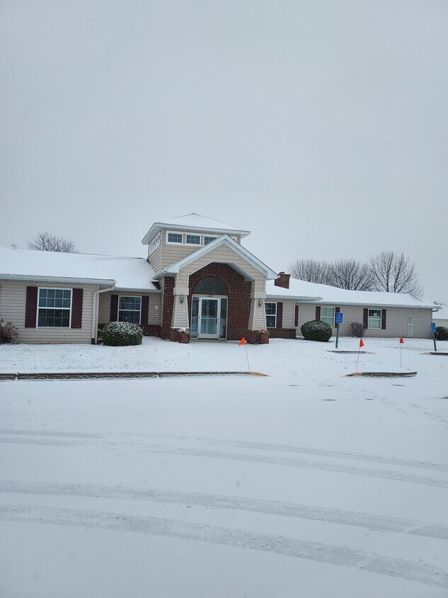 1085 Dale St SW Unit 113, Hutchinson, MN 55350 Condo for Rent in