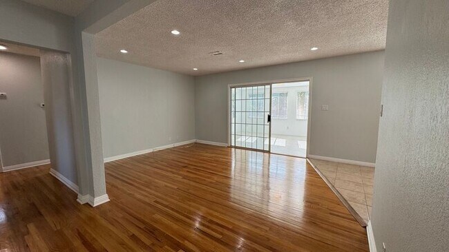 Building Photo - 2430 Bancroft Ave