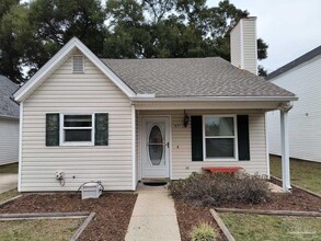 Building Photo - 6972 Weatherwood Dr