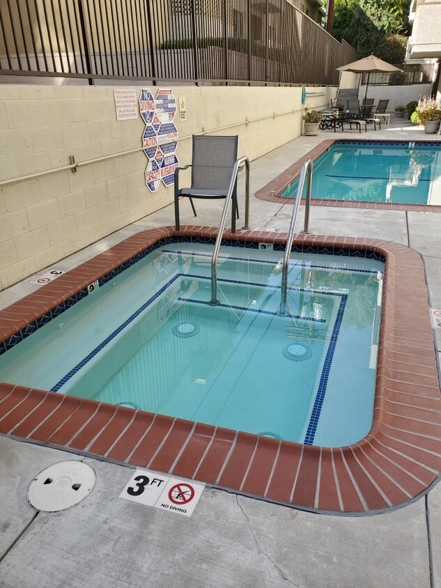 Foto principal - 1415 Camden Ave