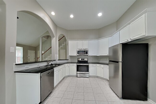 Building Photo - 6731 Auburn Oak Trail