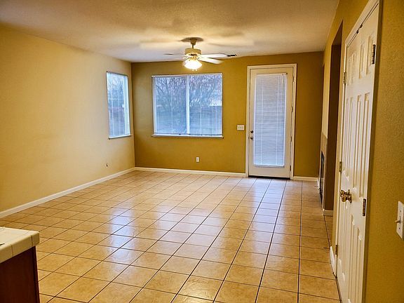 Building Photo - 267 Olivine Ave