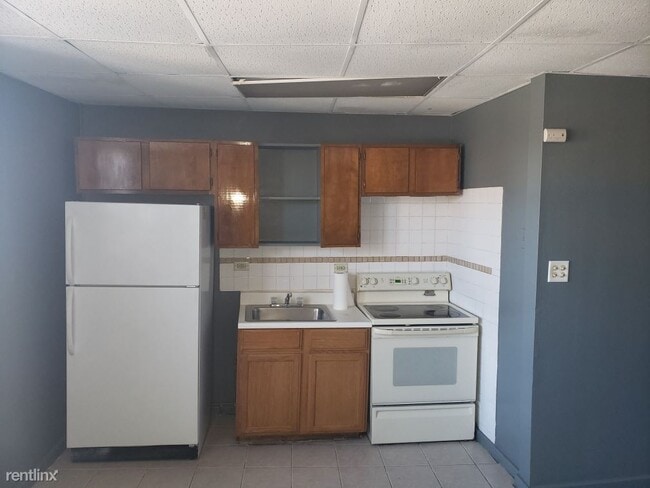 Foto del edificio - Studio, 1 bath  - 1753 W 95th St 1753-202