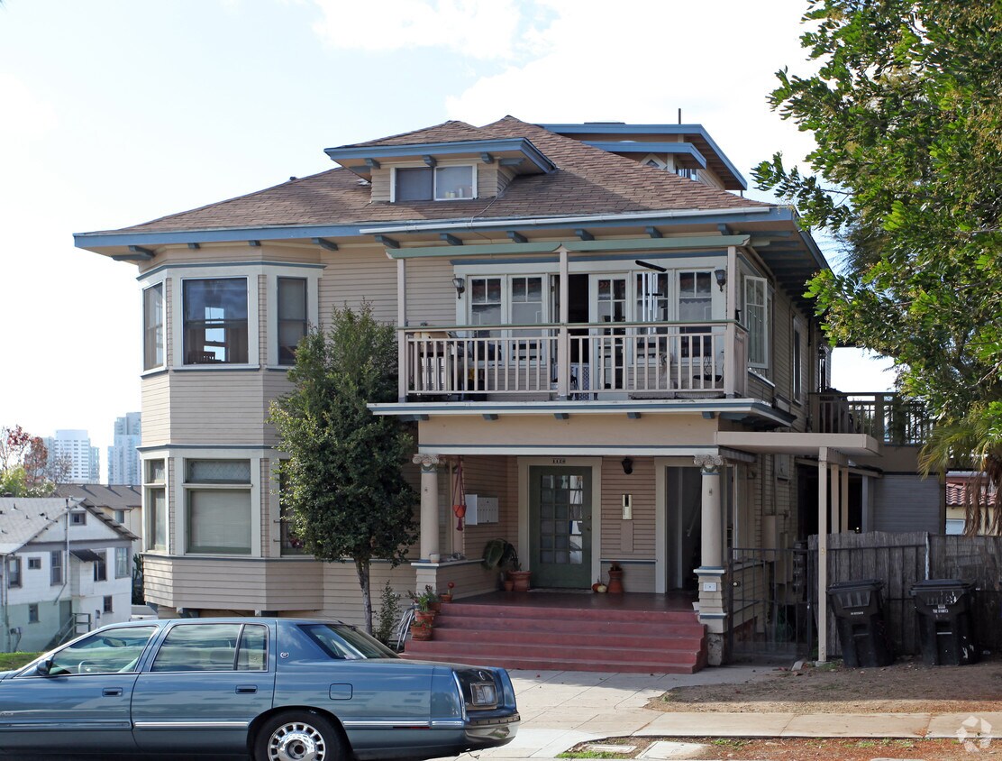 Building Photo - 1120 21st St