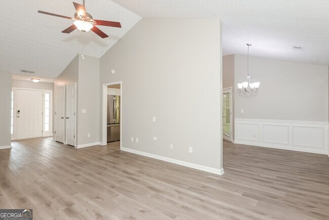 Foto del edificio - 300 Windsor Brook Ln SE