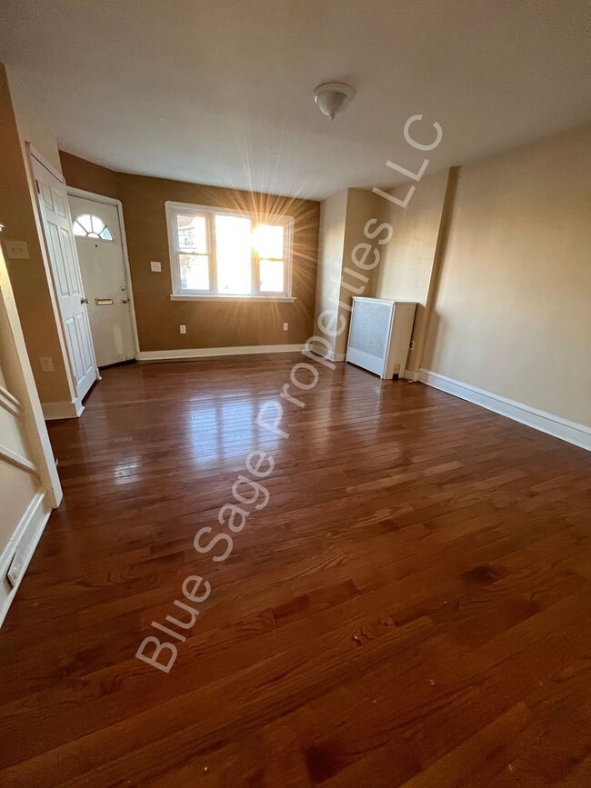 Building Photo - Beautiful 3 Bedroom 1 Bath in Upper Darby!