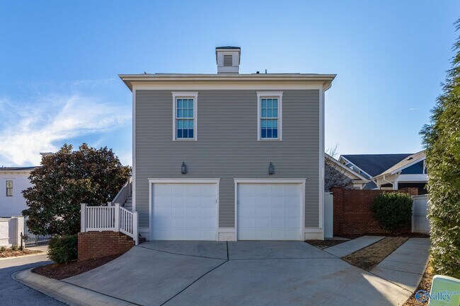 Foto del edificio - 32 Hillcrest Ave NW