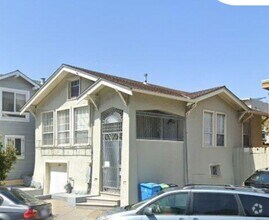 Building Photo - 180 Ocean Ave