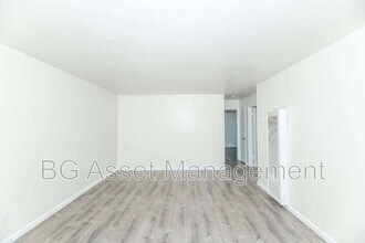 Building Photo - 412 San Marco St