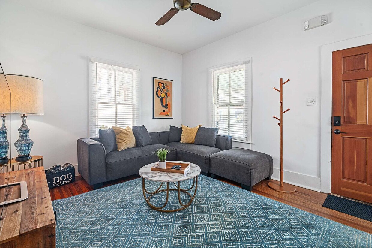 Foto principal - 23 Old Mission Ave